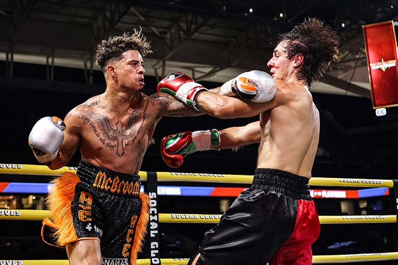 Social Gloves Battle Of The Platforms Youtubers Vs Tiktokers On Livexlive